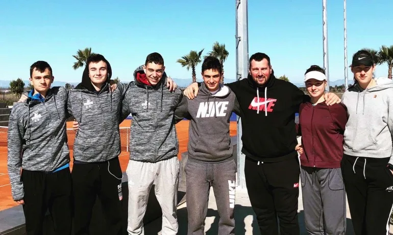 Вкъщи с българските тенис звезди с младите шампиони от ТК Авеню (ВИДЕО) - Tribune.bg