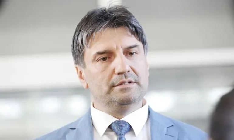 Акцията срещу имотната мафия: Задържани са 9 лица, един от които бивш столичен нотариус - Tribune.bg