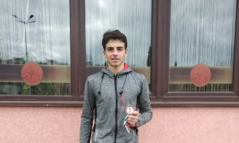 Три българчета започнаха с победи на турнир от ITF в Румъния - Tribune.bg