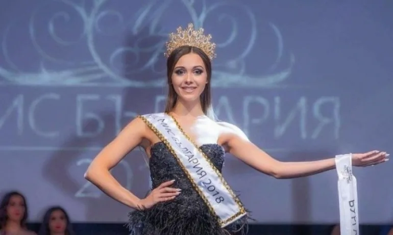Новата Мис България била кривозъба и закръглена (СНИМКИ) - Tribune.bg
