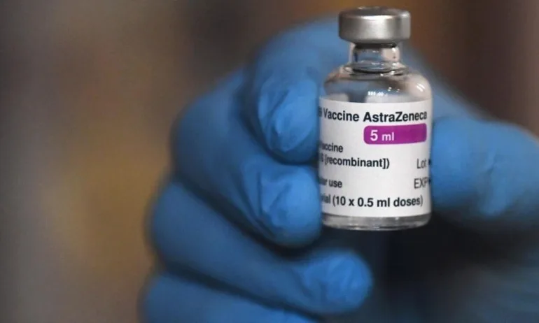 AstraZeneca: Ваксината ни е ефективна и при възрастните - Tribune.bg