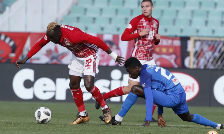 ЦСКА и Левски се занулиха във футболното дерби на България - Tribune.bg