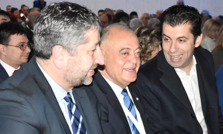 Breaking: Дървената мафия прави изборите на ПП/ДБ - Tribune.bg