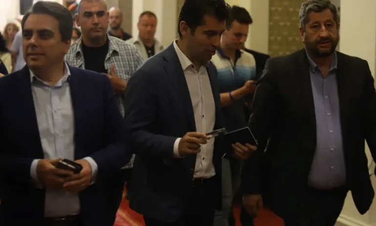 ГЕРБ/СДС - Варна: 10-те брадати лъжи на Промяната и ДБ - Tribune.bg