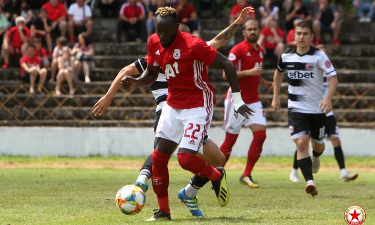 ЦСКА представя отбора в събота - Tribune.bg