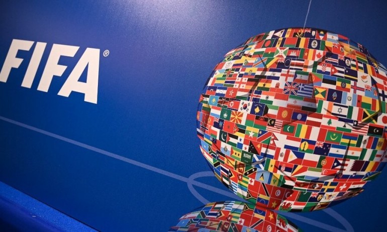 ФИФА със спешно решение за чуждестранните футболисти в Русия и Украйна - Tribune.bg