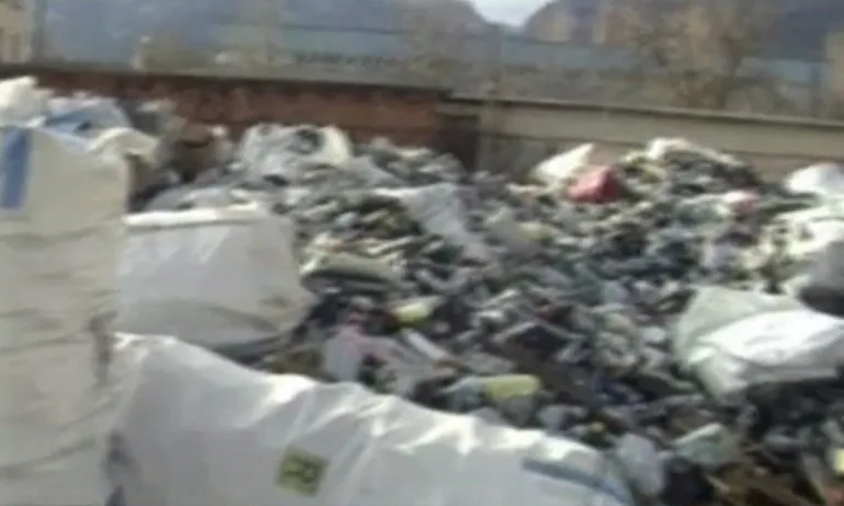Проверяват фирмата, която складира 50 тона отпадъци от Италия във Враца - Tribune.bg