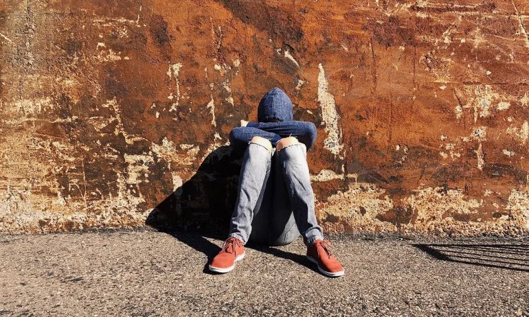 Тревожно: Пада възрастта, на която деца експериментират с наркотици - Tribune.bg