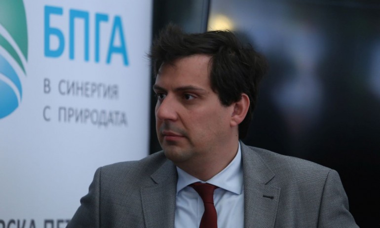 Бенчев: Ако България спре вноса на руски петрол, ще има дефицит на горивата - Tribune.bg