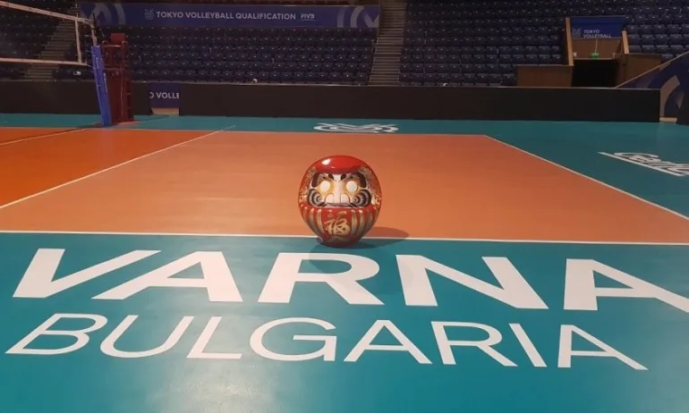 Дарума е във Варна и чака победителя в олимпийската квалификация по волейбол - Tribune.bg