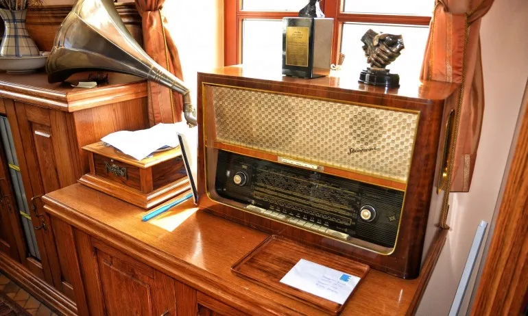 Отбелязваме Международния ден на радиото и телевизията - Tribune.bg