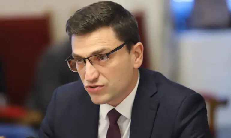 Венко Сабрутев/ПП изключи Ирландия от ЕС (СНИМКА) - Tribune.bg