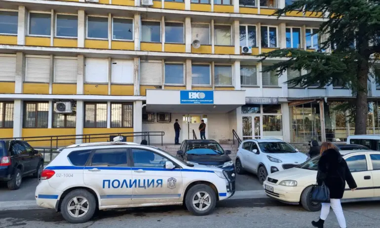 Осем експерти от ВИК Бургас са уволнени след показания срещу шефа на дружеството - Tribune.bg
