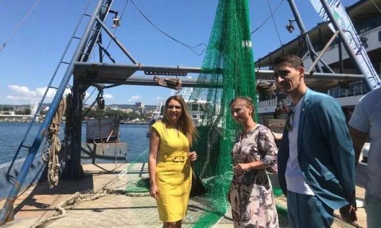 Зам.-министър Василева: Първите проекти по мерките от Програмата за морско дело са в процес на оценка - Tribune.bg