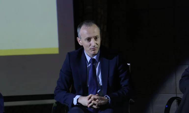 Вълчев: Обмисля се безплатно обучение за студенти в малко желани специалности - Tribune.bg