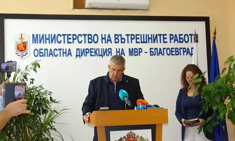 Двама са били задържани за кратко при полицейската акция в заведенията в Благоевград - Tribune.bg