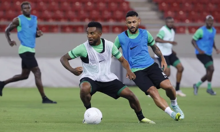 В Атина ни чака африкански сблъсък - Tribune.bg