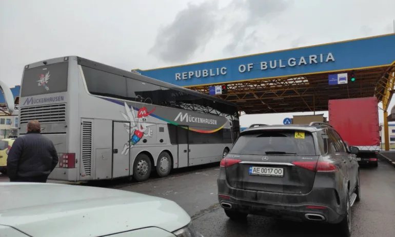 Румънските превозвачи: Да се премахне граничния контрол с България - Tribune.bg