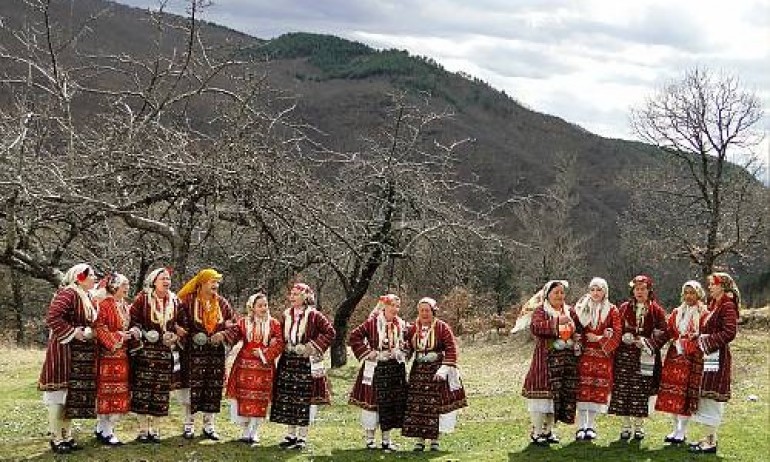 ЮНЕСКО призна високото пеене от селата Долен и Сатовча за нематериално културно наследство на човечеството (ВИДЕО) - Tribune.bg