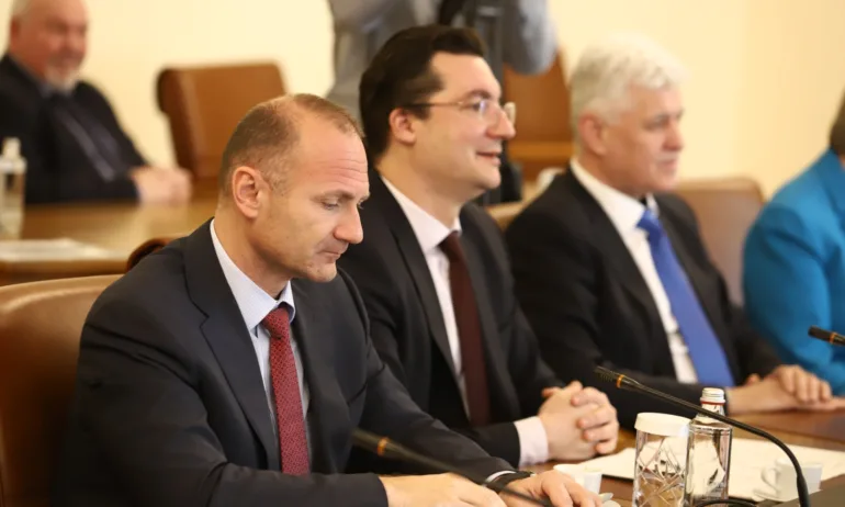 Росен Христов: Овладяхме безпрецедентната криза с липсата на доставчици и договори - Tribune.bg