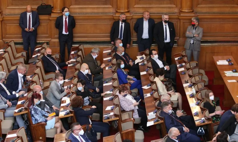 Депутатите избраха Йордан Цонев за председател на временната COVID-комисия - Tribune.bg