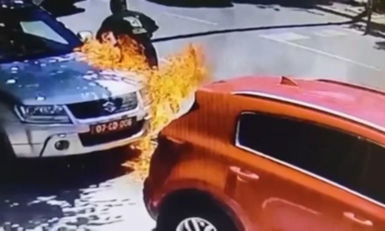 Осемдневен арест е наложен на обвинения в палежа на два