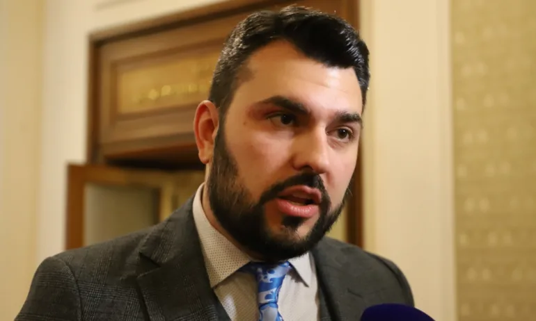 След намеса на ГЕРБ: ЕНП не позволи на представител на РСМ в ПАСЕ да говори от името на групата след нападки към България - Tribune.bg