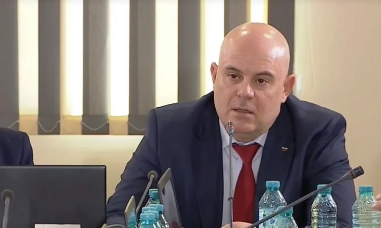 Гешев: Най-голямото предизвикателство е делото КТБ, най-тежки са транспортните дела - Tribune.bg