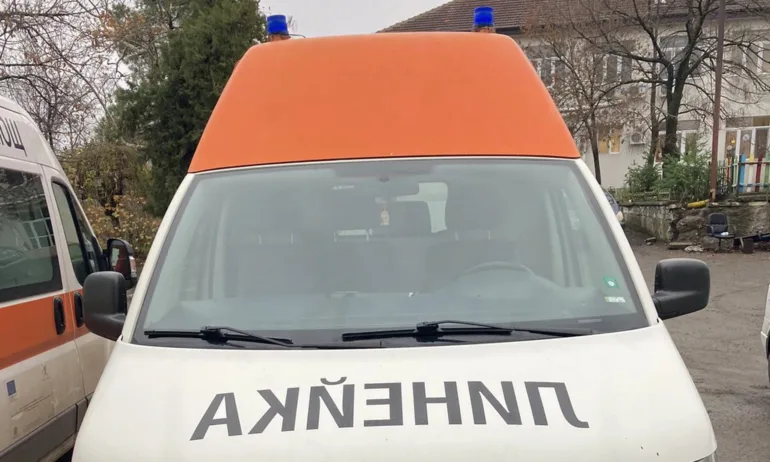 Протест и автошествие на медици и шофьори на линейки - Tribune.bg