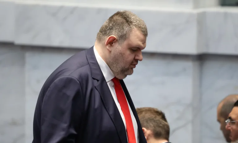 Пеевски не иска в кабинет с ГЕРБ и ДБ: Ние ще бъдем опозиция. Сценарият нови избори е готов - Tribune.bg