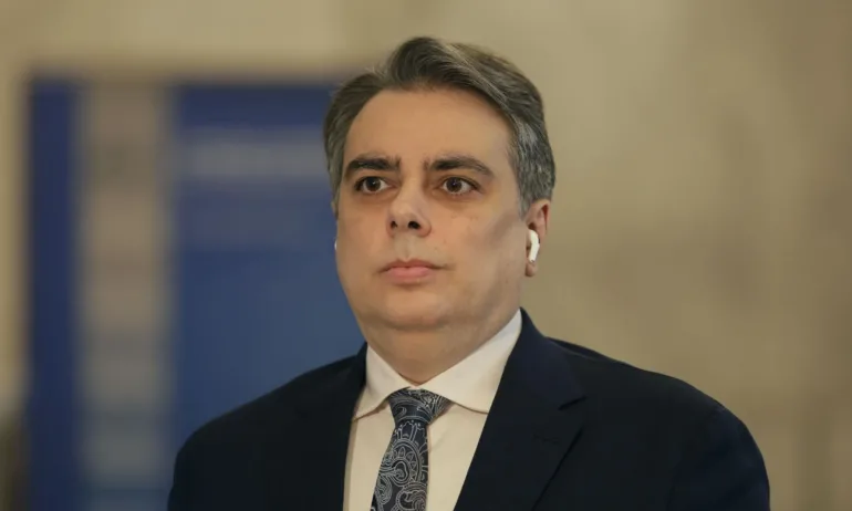 Асен Василев: Тази вечер имаме уникалния шанс да отстраним Сарафов - Tribune.bg