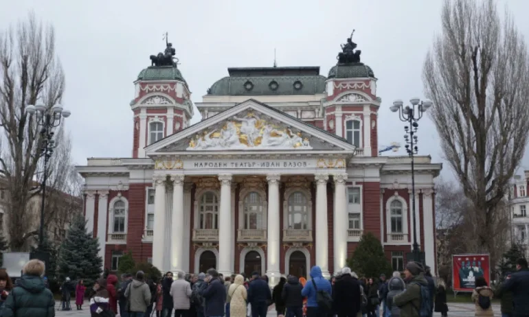 В Народния театър хъшовете се избират според партийната принадлежност на актьорите - Tribune.bg