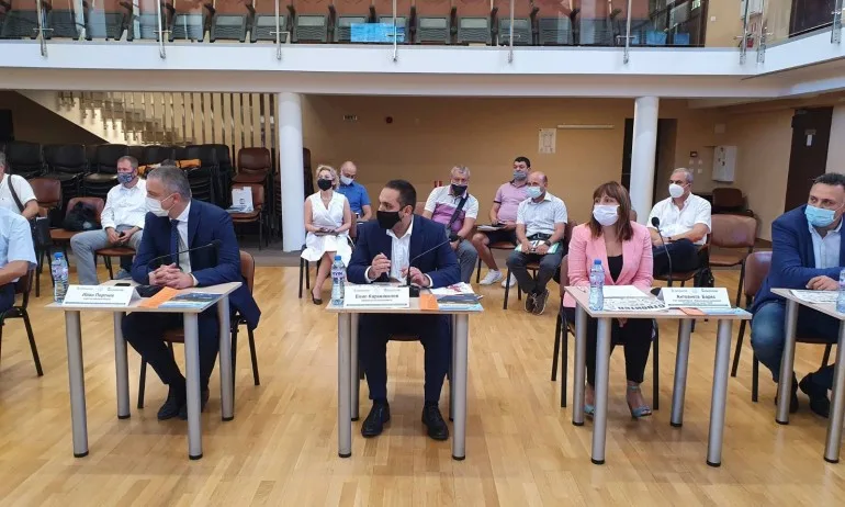 Караниколов: Трябва да останем атрактивна инвестиционна дестинация по време на кризата - Tribune.bg