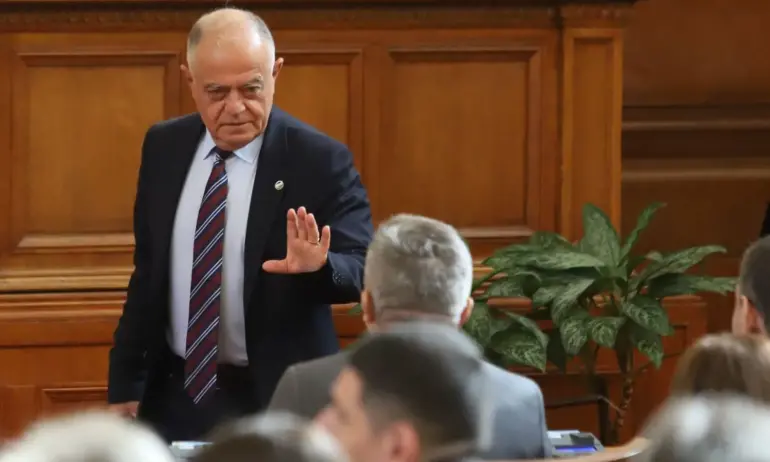 Атанас Атанасов: Има жестока съпротива срещу създаването на редовна власт - Tribune.bg