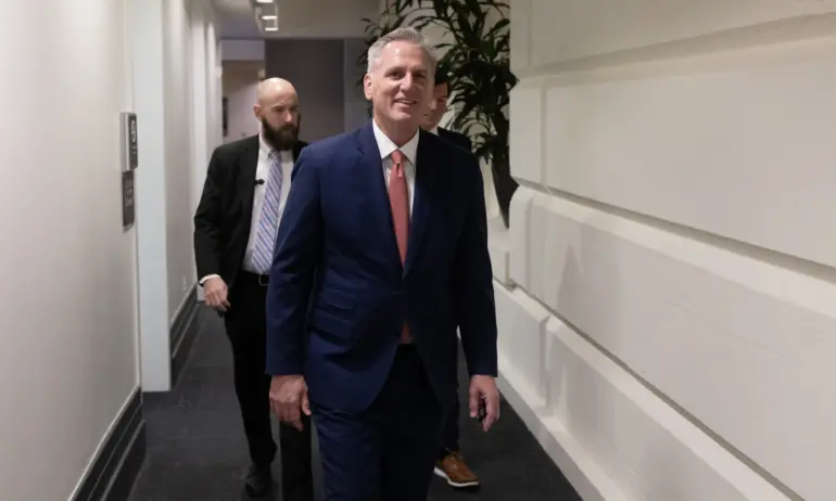 Кевин Маккарти се оттегля от Конгреса в края на декември - Tribune.bg