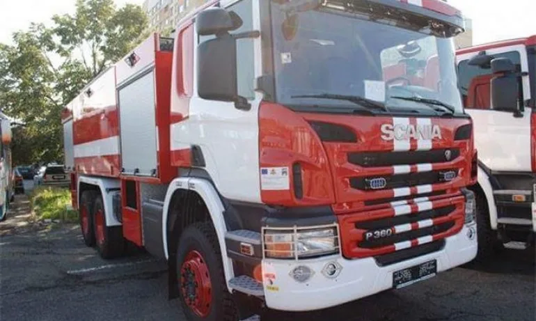 Само днес: Пожарникари се борят със 137 пожара в страната - Tribune.bg