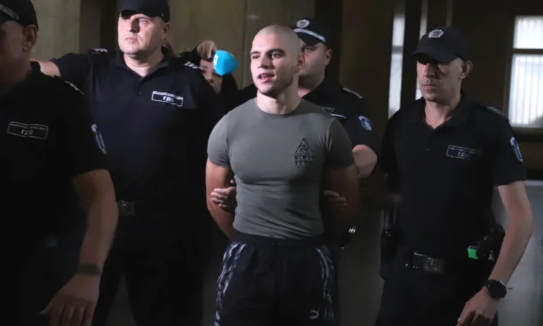 Прокурорският син Васил Михайлов, който е подсъдим по осем обвинения