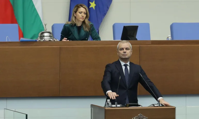 Костадин Костадинов: Гюров представи кабинет с мумии на прехода - Tribune.bg