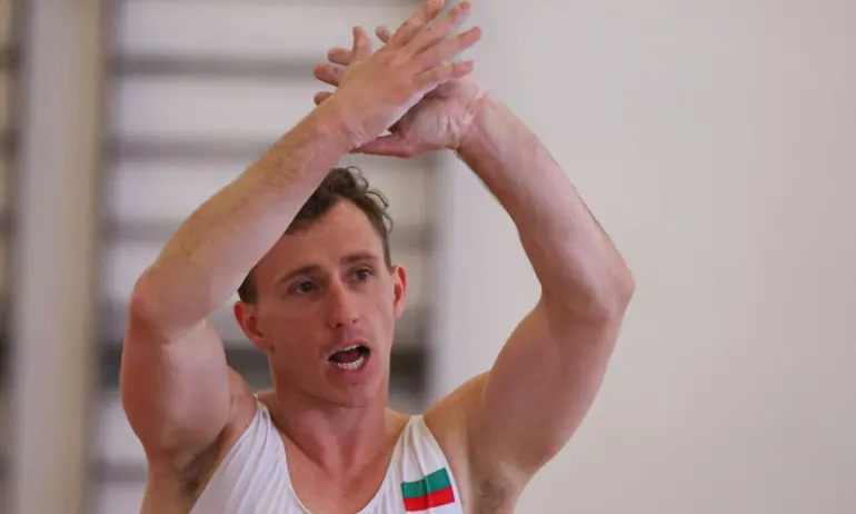 Сребърен медал за Еди Пенев на турнир за Световната купа - Tribune.bg