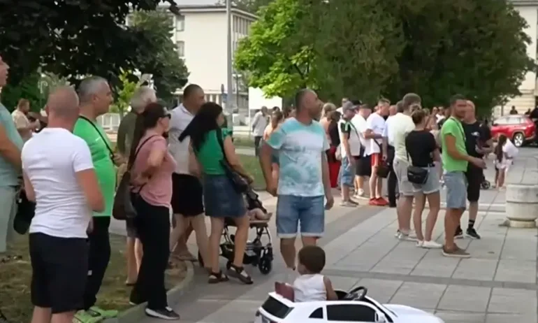 Младежът, който при ПТП погуби трима човека в Разград е пуснат под домашен арест - Tribune.bg