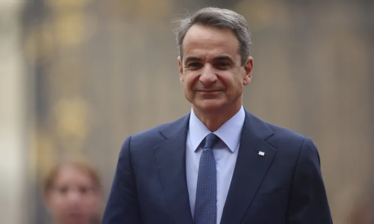 Гърция планира да разположи шест бойни машини на границата с Турция - Tribune.bg