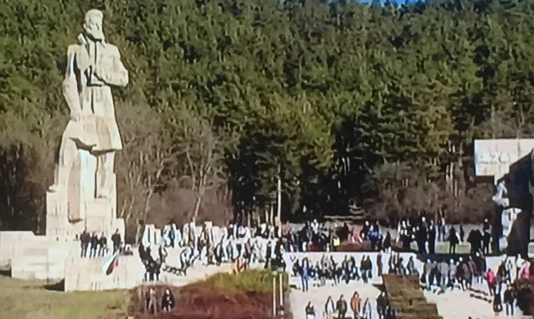 Отстраниха червен кмет след назначение на роднина - Tribune.bg