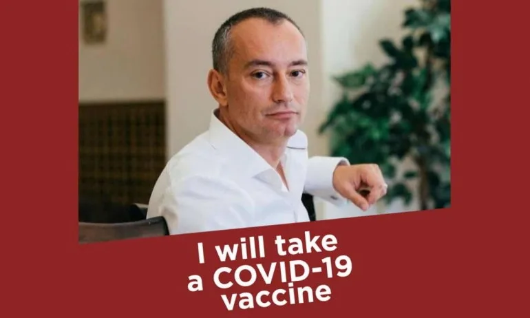 Николай Младенов призова да подкрепим ваксинацията: Включително с рамкирана снимка във Фейсбук - Tribune.bg