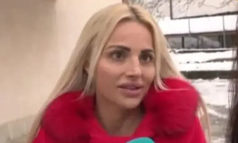 Фолкпевица издирва открадния си автомобил (СНИМКА) - Tribune.bg