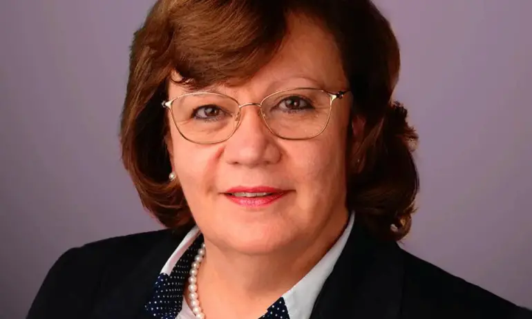 Корнелия Маринова: Крайно необходимо е да се говори за българските кризи и как руският фактор е повлиял - Tribune.bg