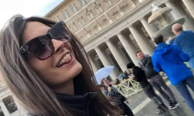 С протекцията на Алексей Петров: Татко Петков и Кирил Петков назначили сватбена агентка за шеф на държавно дружество - Tribune.bg