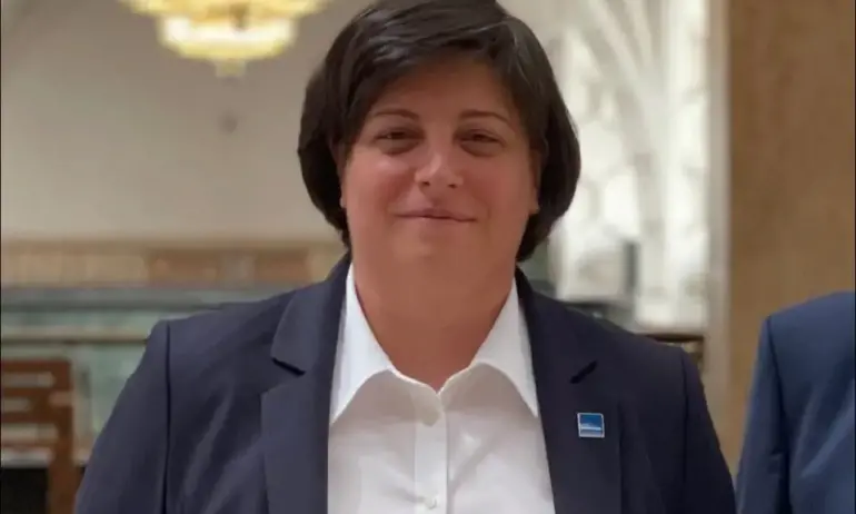 Русинова: СО се опитва много умело и хитро да въвлече като съучастници в незаконните си действия и да похарчи още пари - Tribune.bg