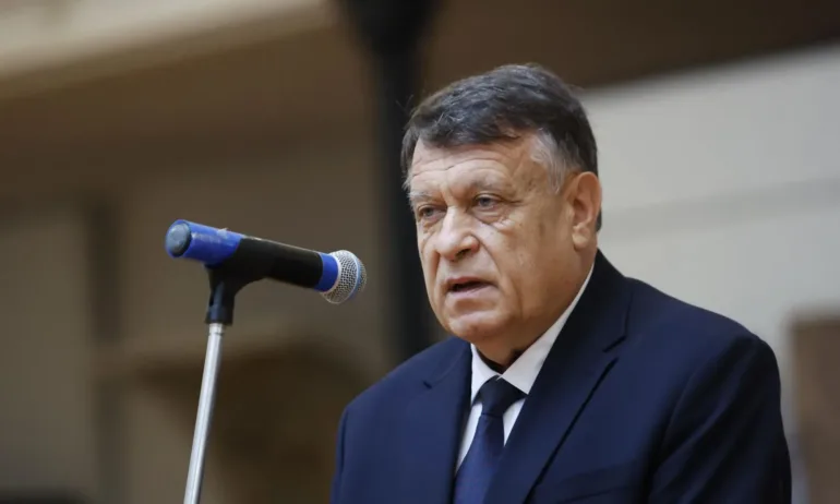 Министър Вълчев: Имаме конкретни предложения за подобряване на дисциплината в училище - Tribune.bg