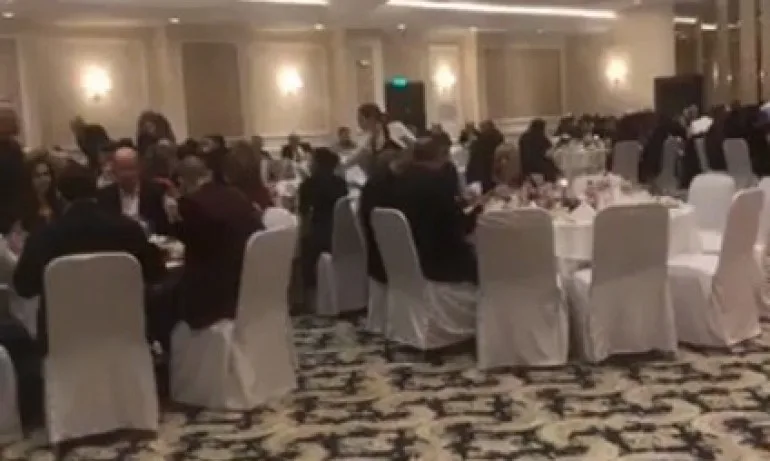 Нинова събра БСП на лъскав коледен купон в тузарския хотел Рамада (СНИМКИ) - Tribune.bg