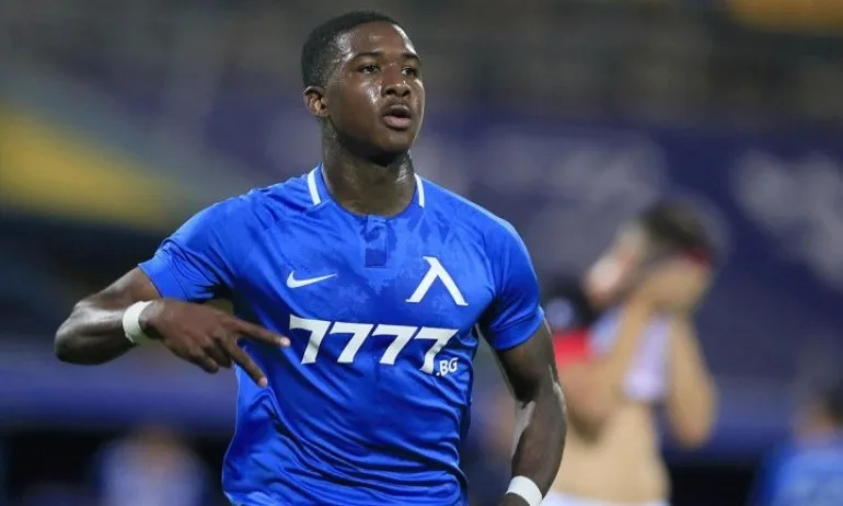 Гръцки гранд иска нападател на Левски - Tribune.bg